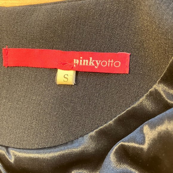 Pinkyotto Navy Fitted Dress w Stretch Sz 6 - Picture 2 of 5